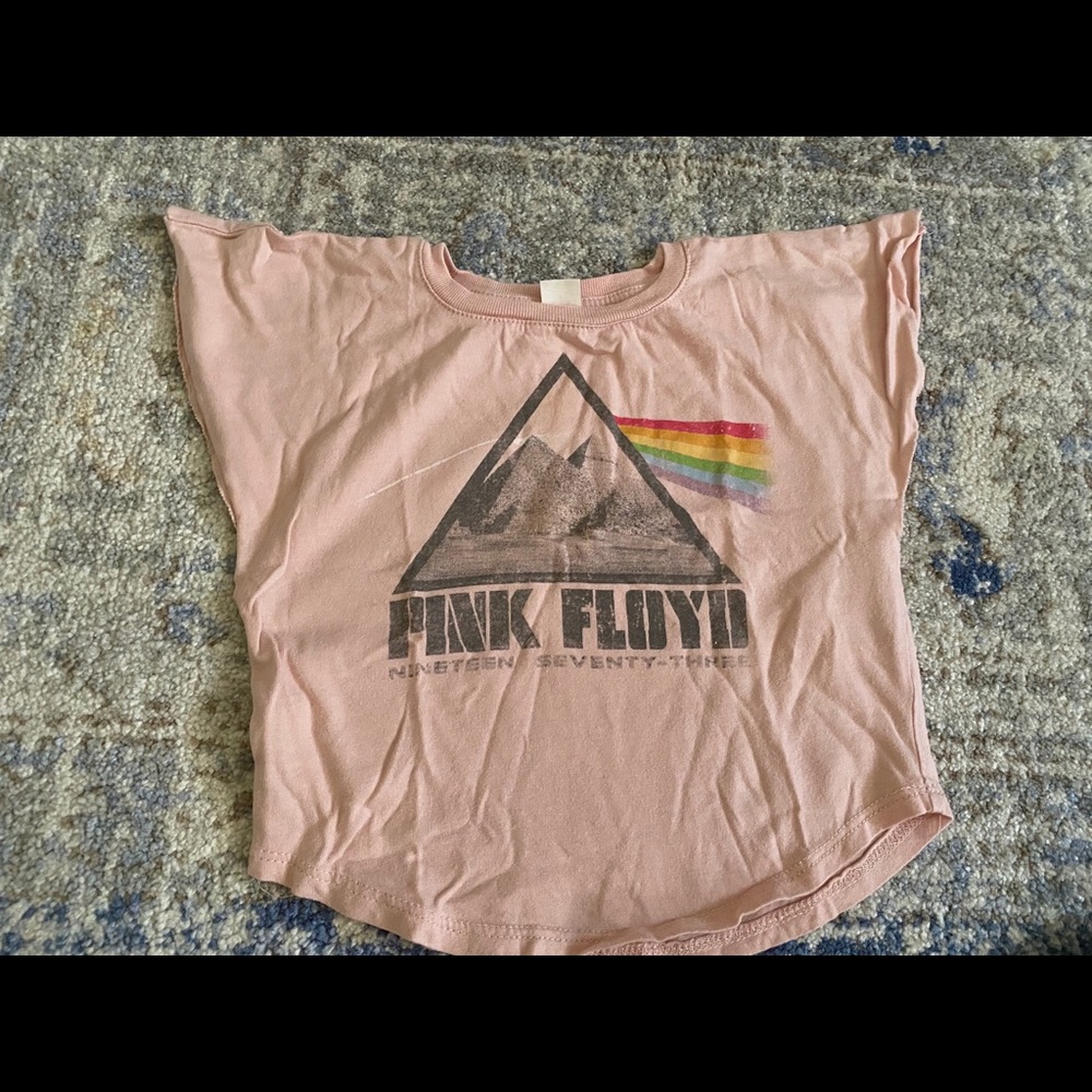Pink Floyd shirt